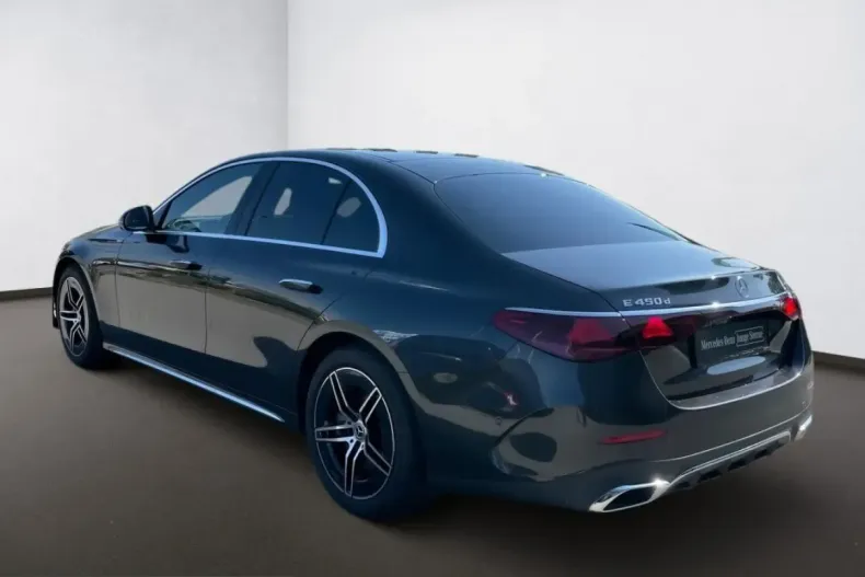 Mercedes-Benz E 450 (Clasa E) din 2025 cu 5.319 km - oferta MER231022 - foto 3