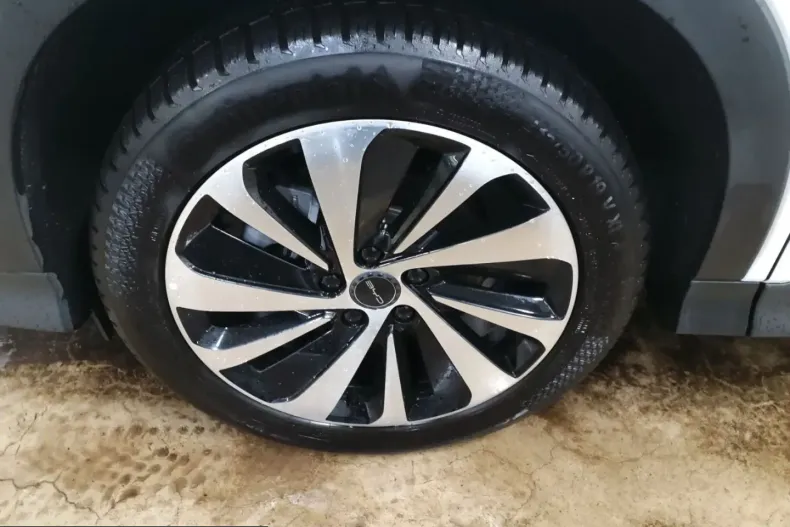 BYD Seal U din 2025 cu 13.865 km - oferta BYD231047 - foto 9