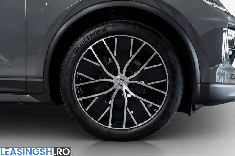 Porsche Macan din 2025 cu 8.000 km - oferta POR231062 - foto 21