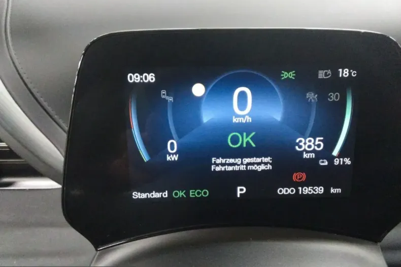 BYD ATTO 3 din 2025 cu 19.537 km - oferta BYD231080 - foto 6