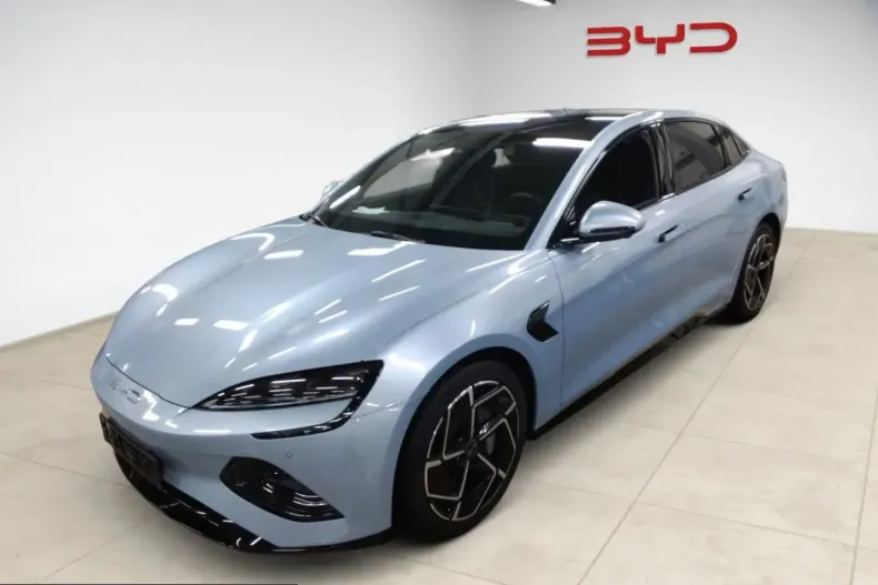 BYD Seal din 2025 cu 17.409 km - oferta BYD231083 - foto 1