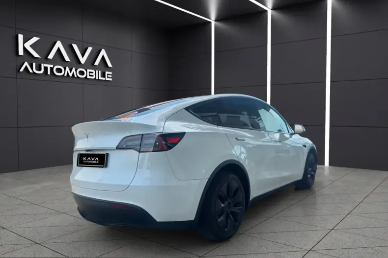 Tesla Model Y din 2025 cu 35.600 km - oferta TES231100 - foto 4