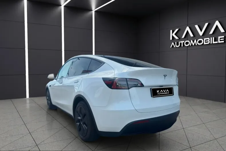 Tesla Model Y din 2025 cu 35.600 km - oferta TES231100 - foto 6