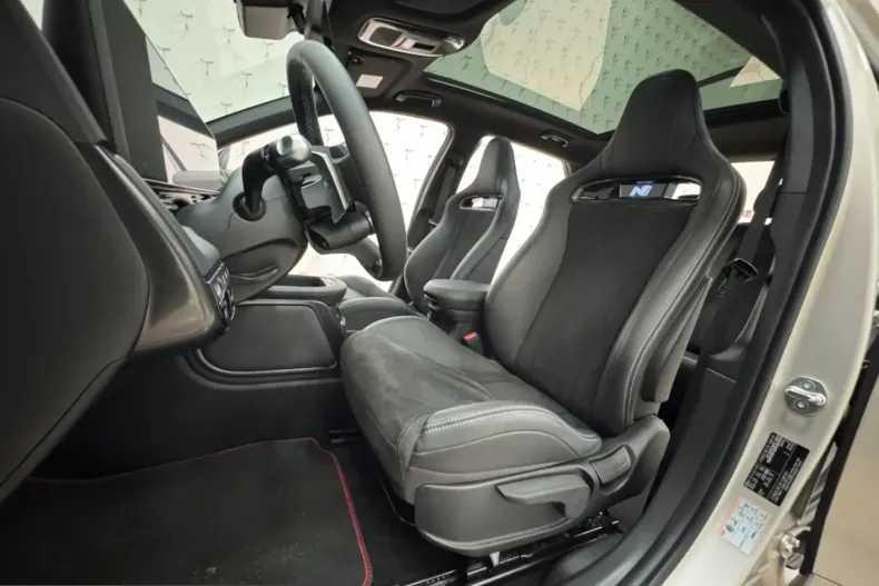 Hyundai IONIQ 5 din 2025 cu 4.459 km - oferta HYU231103 - foto 22