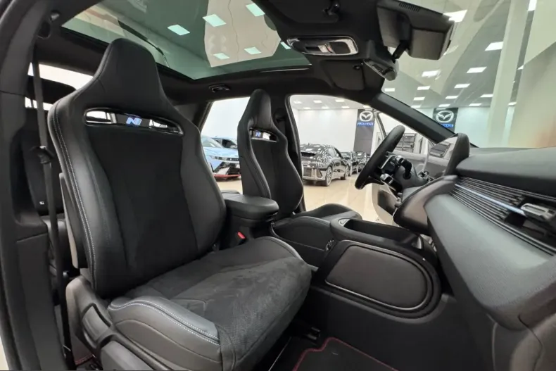 Hyundai IONIQ 5 din 2025 cu 4.459 km - oferta HYU231103 - foto 23
