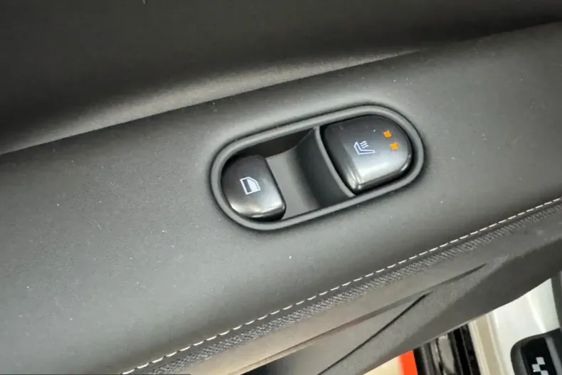 Hyundai IONIQ 5 din 2025 cu 4.459 km - oferta HYU231103 - foto 46