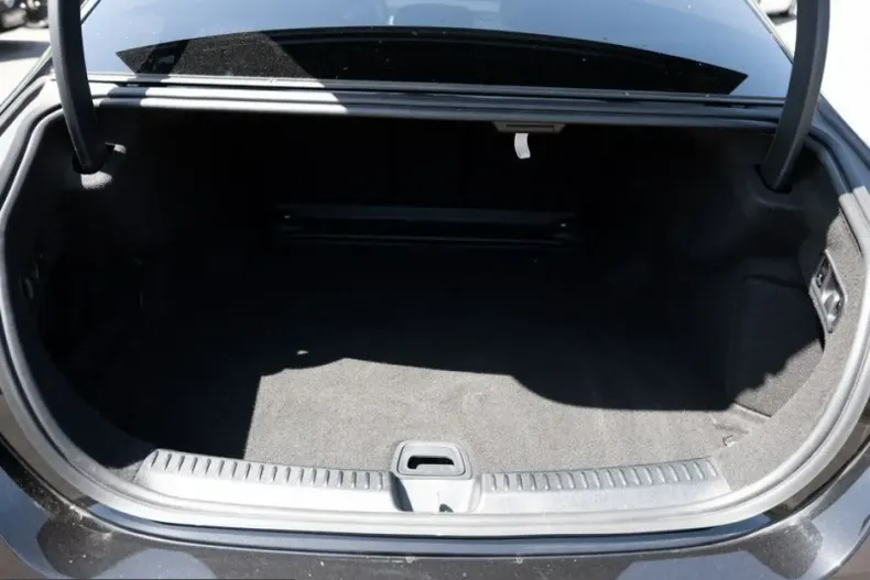 Mercedes-Benz E 450 (Clasa E) din 2025 cu 25.409 km - oferta MER231104 - foto 6