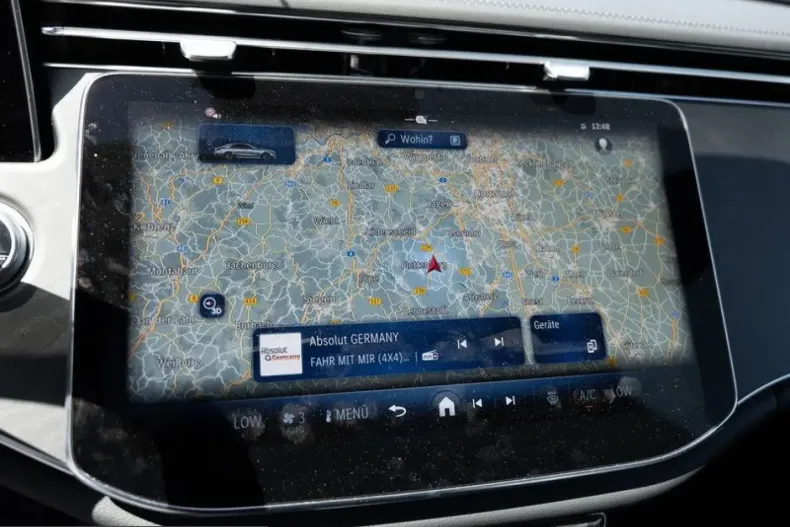 Mercedes-Benz E 450 (Clasa E) din 2025 cu 25.409 km - oferta MER231104 - foto 8