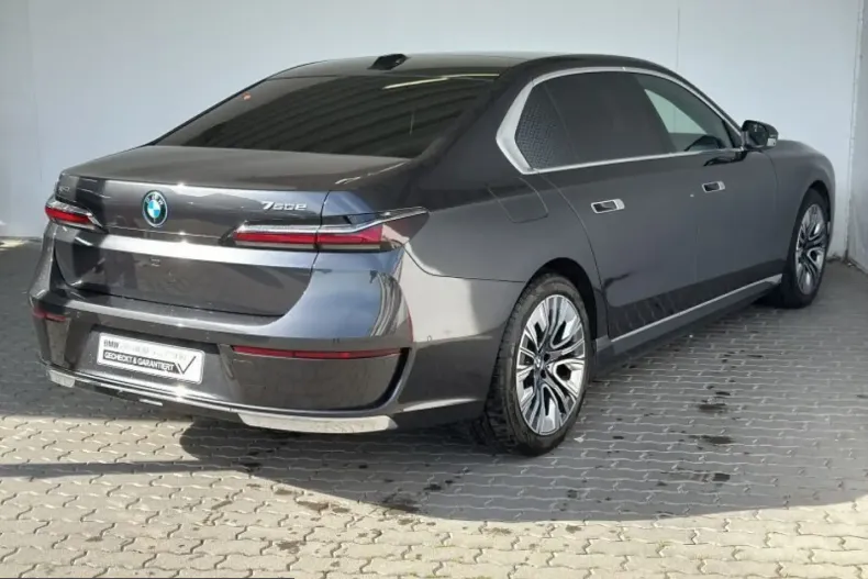 BMW 750 (Seria 7) din 2025 cu 21.042 km - oferta BMW231106 - foto 3