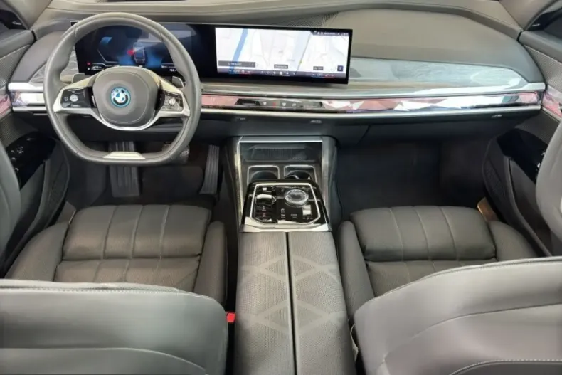 BMW 750 (Seria 7) din 2025 cu 21.042 km - oferta BMW231106 - foto 6