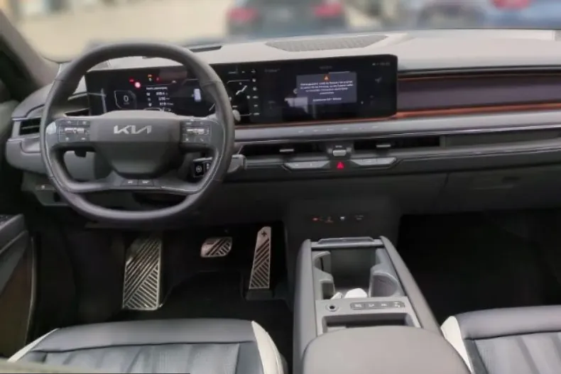 Kia EV9 din 2025 cu 23.086 km - oferta KIA231109 - foto 8