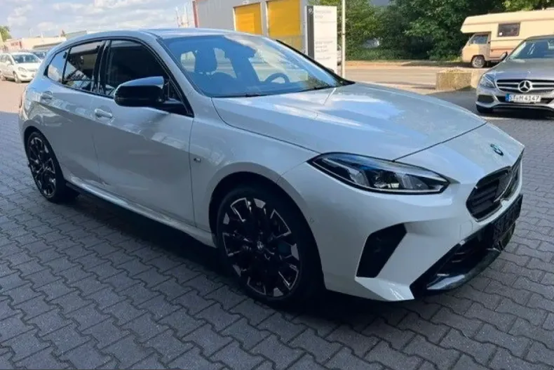 BMW M135i (Seria 1) din 2025 cu 25.900 km - oferta BMW231114 - foto 2