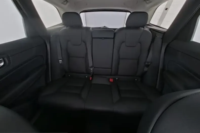 Volvo XC60 din 2025 cu 21.000 km - oferta VOL231119 - foto 13