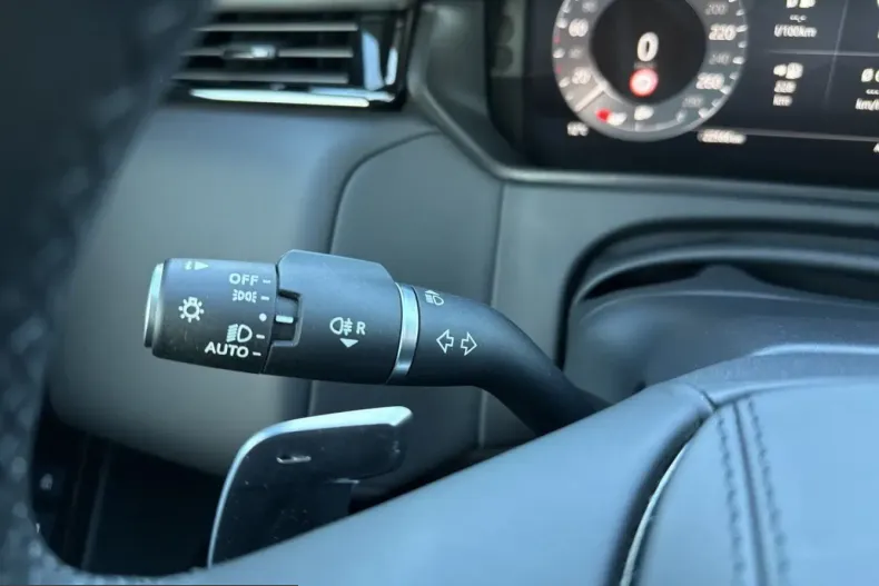 Land Rover Range Rover Velar din 2024 cu 22.999 km - oferta LAN231120 - foto 21