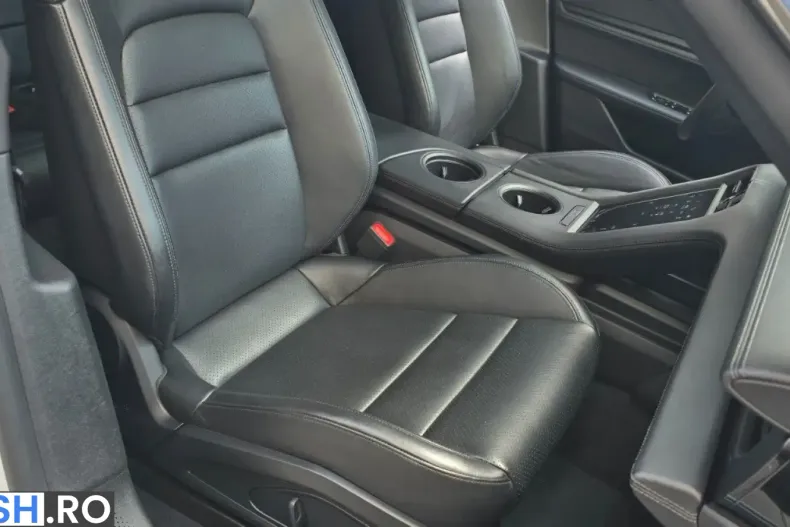 Porsche Taycan din 2023 cu 33.000 km - oferta POR231123 - foto 17