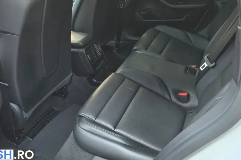 Porsche Taycan din 2023 cu 33.000 km - oferta POR231123 - foto 19