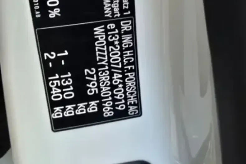 Porsche Taycan din 2023 cu 33.000 km - oferta POR231123 - foto 23