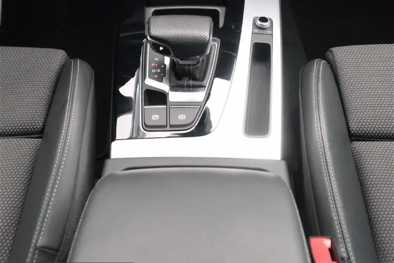 Audi Q5 din 2022 cu 52.037 km - oferta AUD231132 - foto 14