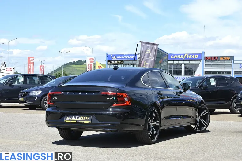 Volvo S90 din 2021 cu 83.059 km - oferta VOL231134 - foto 4
