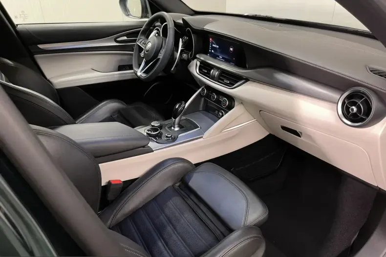 Alfa Romeo Stelvio din 2021 cu 26.795 km - oferta ALF231135 - foto 10