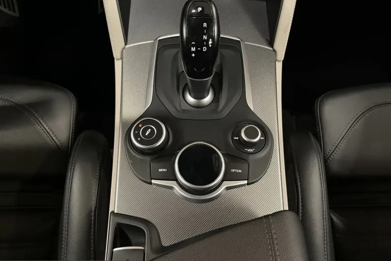 Alfa Romeo Stelvio din 2021 cu 26.795 km - oferta ALF231135 - foto 21