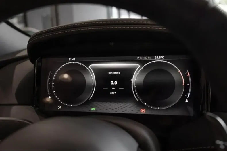 Aston Martin DB12 din 2024 cu 2.518 km - oferta AST231141 - foto 8