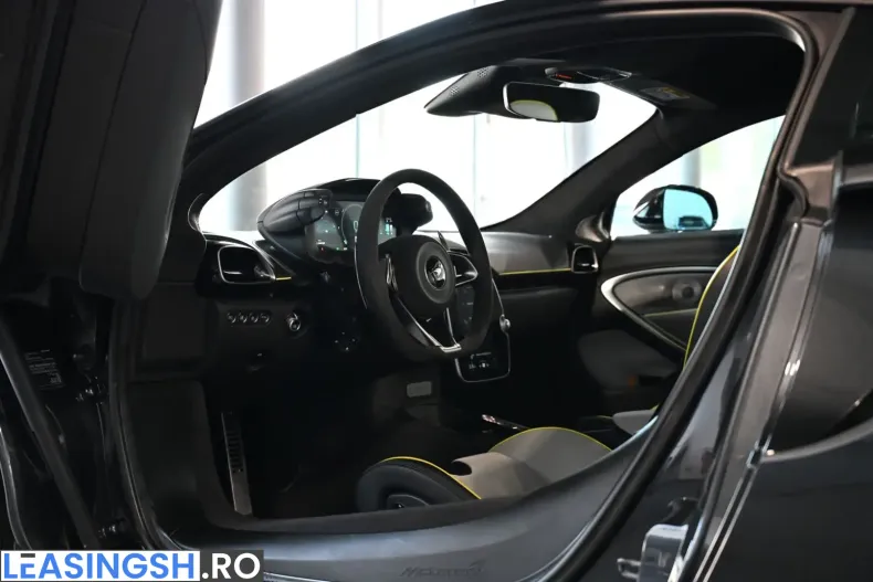 McLaren Artura din 2024 cu 19.500 km - oferta MCL231143 - foto 28
