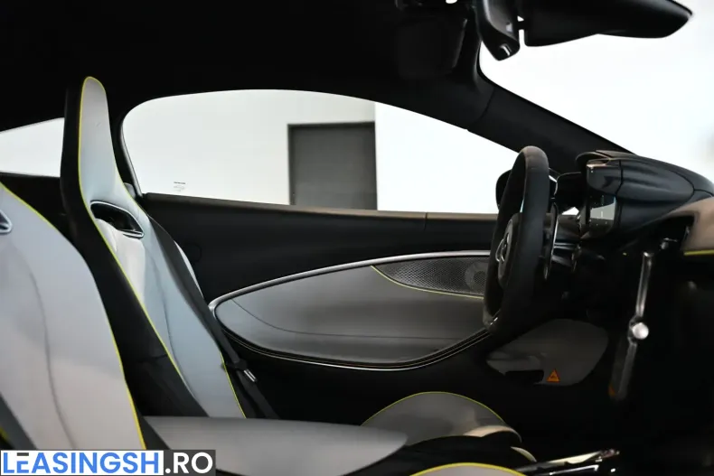 McLaren Artura din 2024 cu 19.500 km - oferta MCL231143 - foto 31