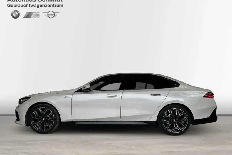 BMW 520 (Seria 5) din 2025 cu 19.831 km - oferta BMW231172 - foto 2