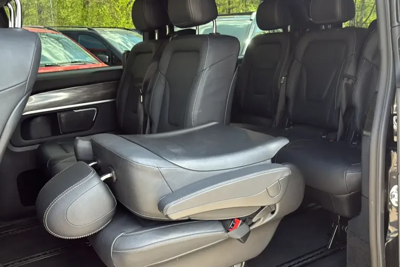 Mercedes-Benz V 250 (Clasa V) din 2024 cu 38.100 km - oferta MER231174 - foto 10