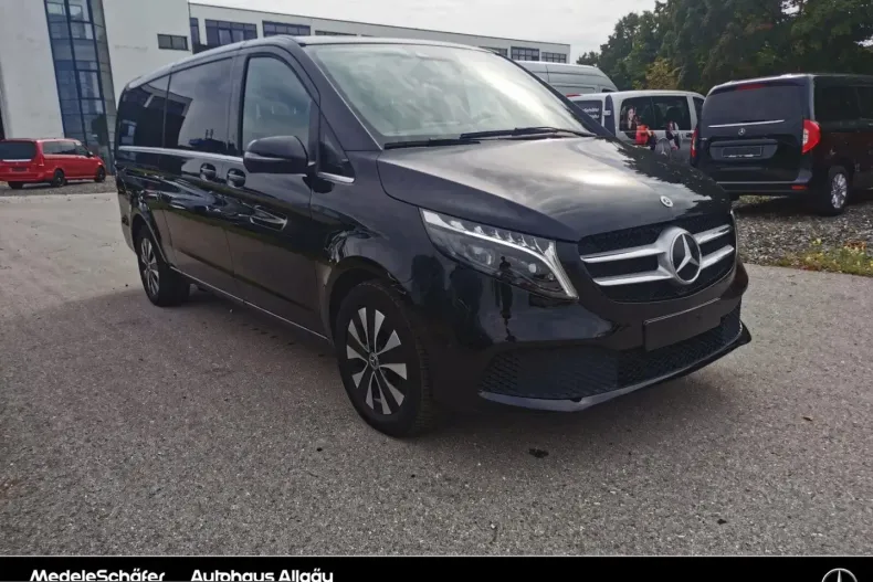 Mercedes-Benz V 300 (Clasa V) din 2023 cu 40.462 km - oferta MER231175 - foto 1