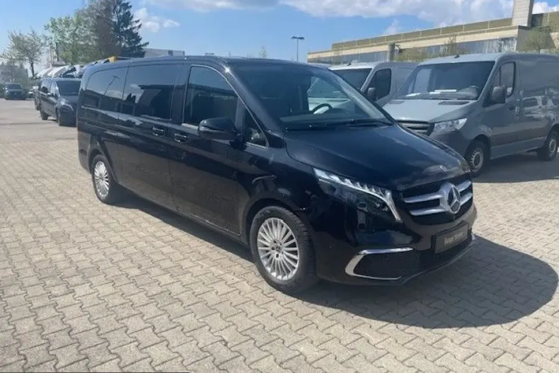 Mercedes-Benz V 300 (Clasa V) din 2023 cu 42.517 km - oferta MER231178 - foto 1