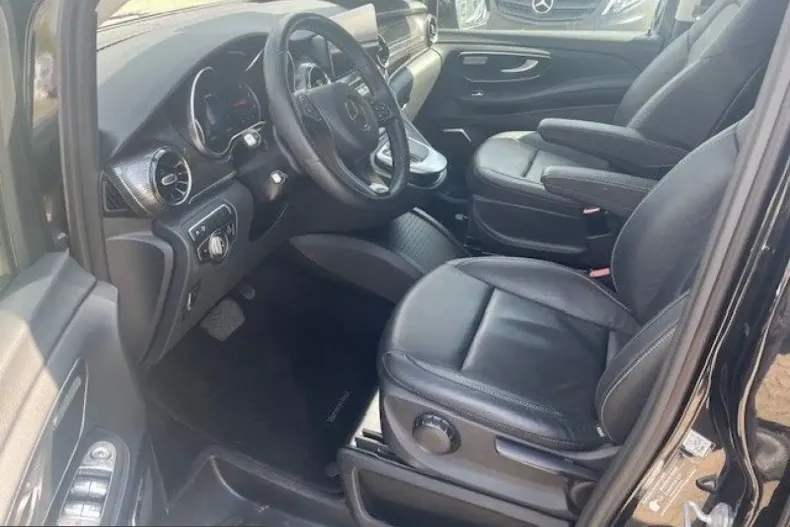 Mercedes-Benz V 300 (Clasa V) din 2023 cu 42.517 km - oferta MER231178 - foto 10