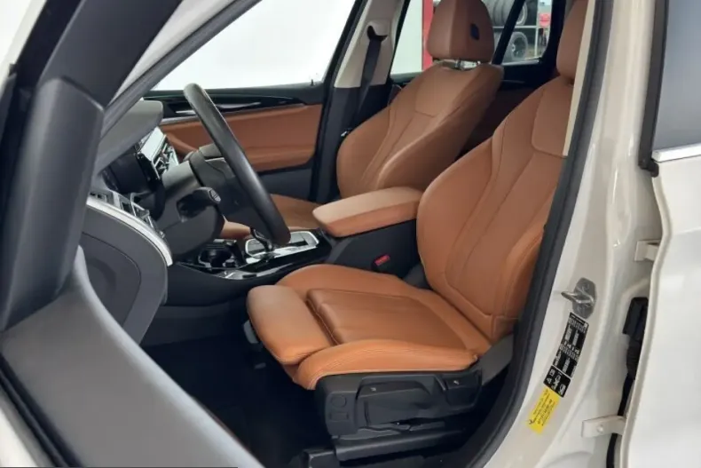 BMW X3 (Seria X) din 2023 cu 44.445 km - oferta BMW231196 - foto 6