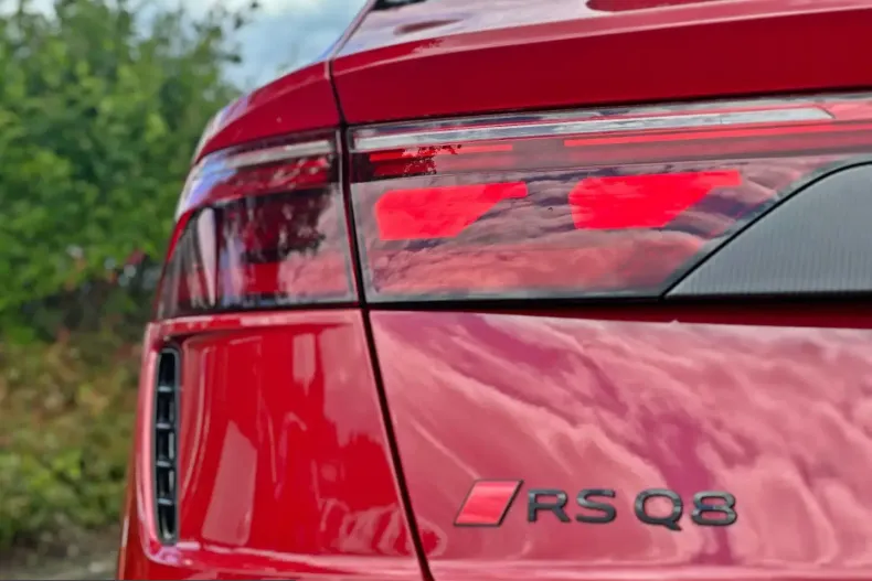 Audi RSQ8 din 2024 cu 10.590 km - oferta AUD231198 - foto 31