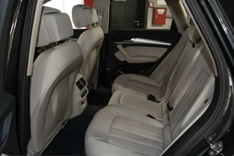 Audi Q5 din 2023 cu 49.070 km - oferta AUD231200 - foto 9