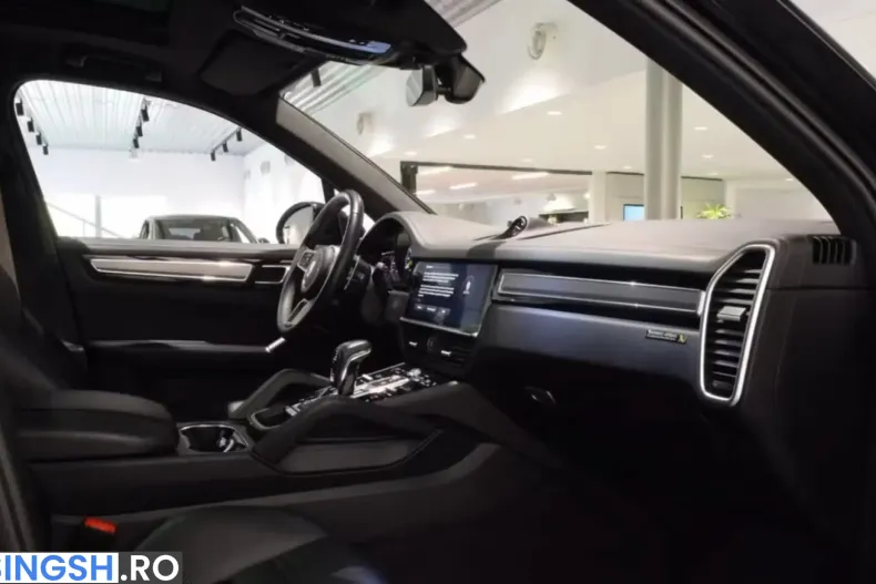 Porsche Cayenne din 2022 cu 63.808 km - oferta POR231207 - foto 6