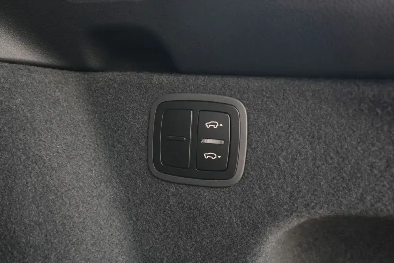 Porsche Macan din 2023 cu 20.000 km - oferta POR231208 - foto 40