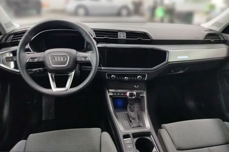 Audi Q3 din 2025 cu 7.390 km - oferta AUD231213 - foto 4