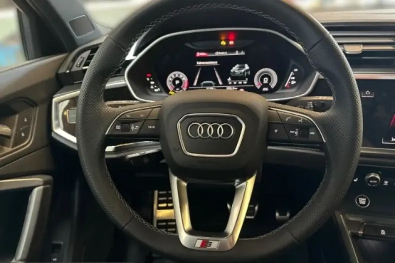 Audi Q3 din 2024 cu 9.690 km - oferta AUD231214 - foto 9