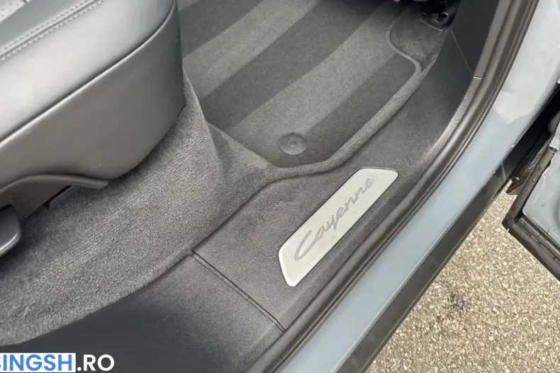 Porsche Cayenne din 2024 cu 23.438 km - oferta POR231216 - foto 16