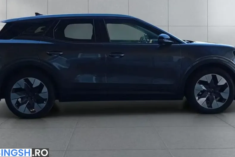 Ford Explorer din 2025 cu 5.400 km - oferta FOR231227 - foto 4