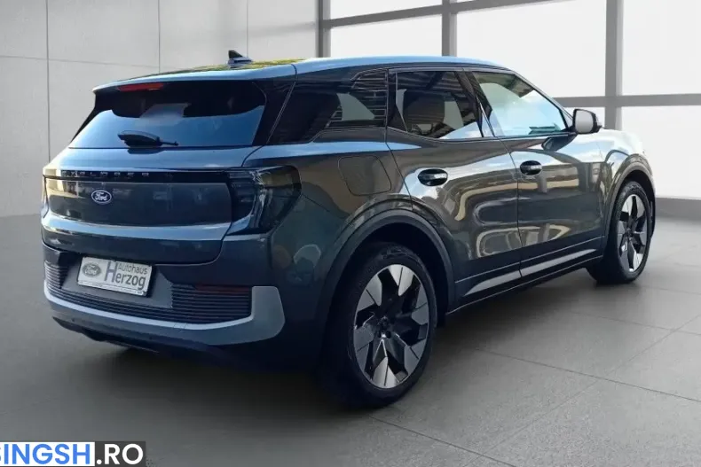 Ford Explorer din 2025 cu 5.400 km - oferta FOR231227 - foto 5