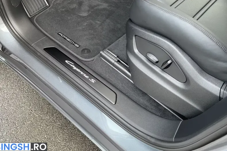 Porsche Cayenne din 2026 cu 6.900 km - oferta POR231239 - foto 24