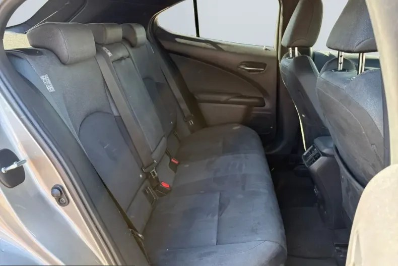 Lexus UX din 2022 cu 46.508 km - oferta LEX231246 - foto 18