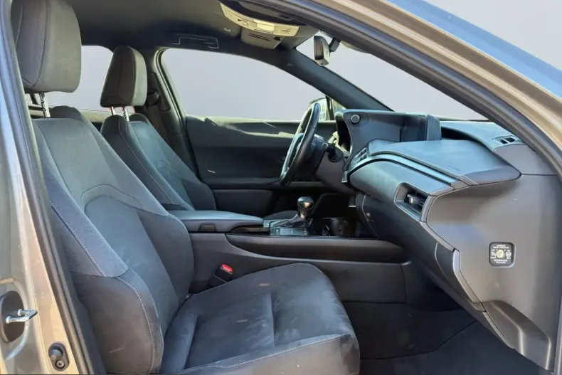 Lexus UX din 2022 cu 46.508 km - oferta LEX231246 - foto 19