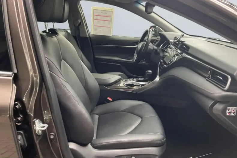 Toyota Camry din 2021 cu 102.736 km - oferta TOY231250 - foto 18