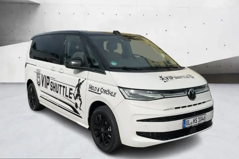 Volkswagen T7 Multivan din 2025 cu 9.001 km - oferta VOL231255 - foto 1
