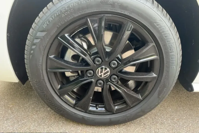 Volkswagen T7 Multivan din 2025 cu 9.001 km - oferta VOL231255 - foto 10