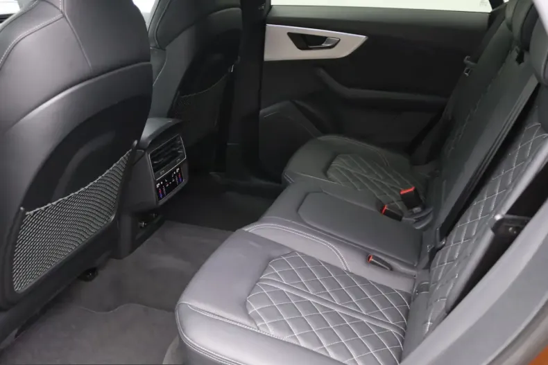 Audi Q8 din 2022 cu 66.000 km - oferta AUD231260 - foto 10
